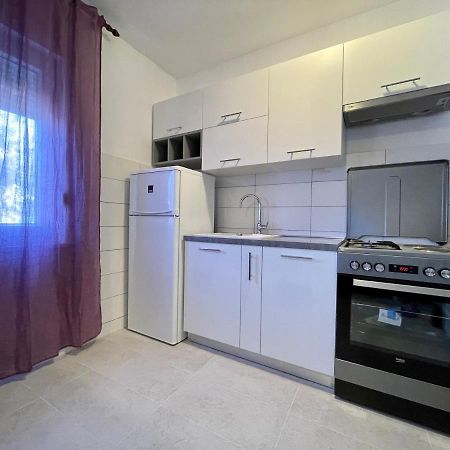 Ferienwohnung Apartman "Lima" Pula Exterior foto